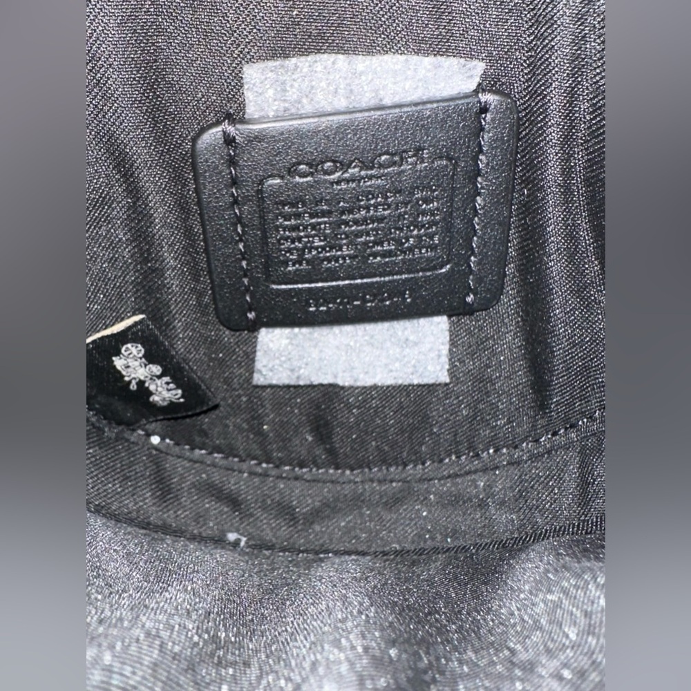 NWT COACH BLACK CAT AND MOON ZIP AROUND COIN CASE - Picture 4 of 6
